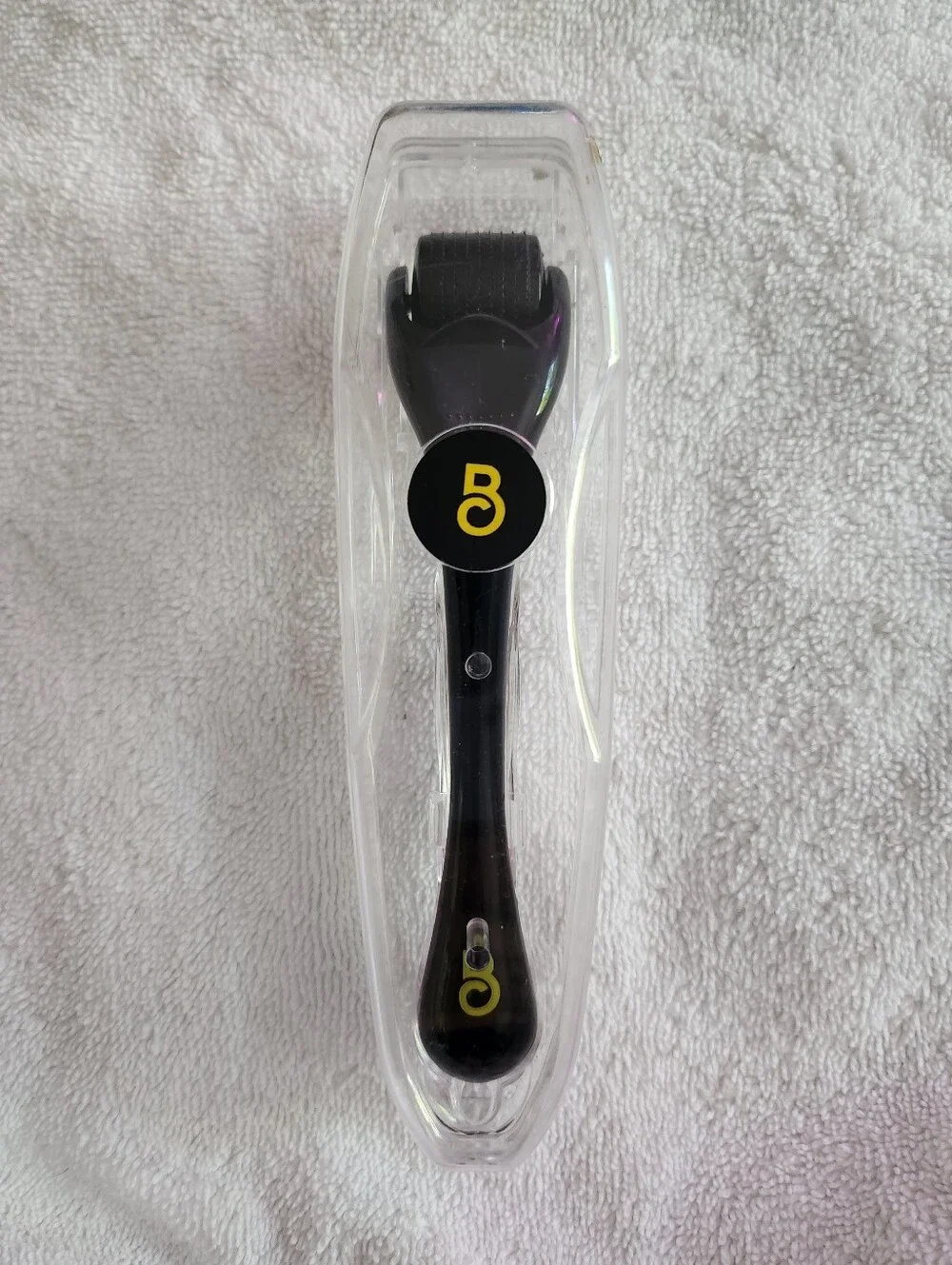 Derma Roller for Thicker-Looking Beard - Yellow Packaging, Black Roller